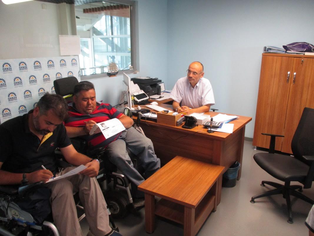 Okuma aşkı engel tanımıyor