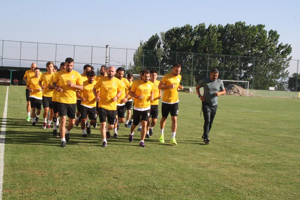 DARICA KROS ÇALIŞTI