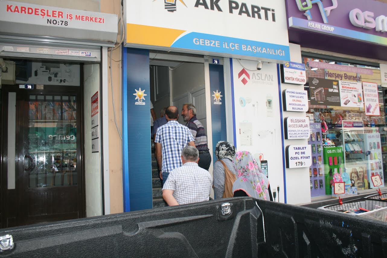 TOKİ mağdurları çözüm arıyor