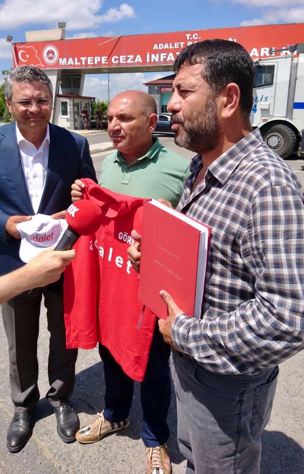 Tarhan, Enis Berberoğlu’nu ziyaret etti