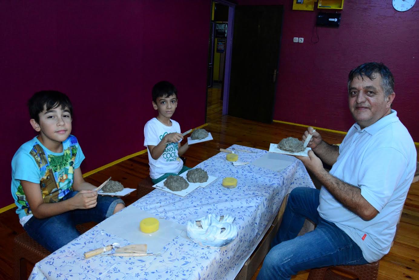 Hayallerini çamurla şekillendiriyorlar