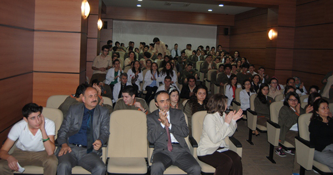 Özel Bilge ‘de öğrenci birliği başkanlığı seçimleri yapıldı