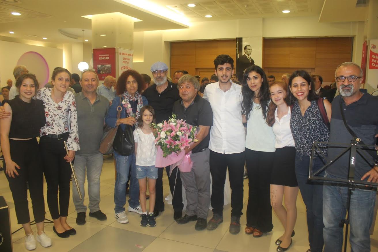 BİLKAR üyeleri Kadıköy’de konser verdi 