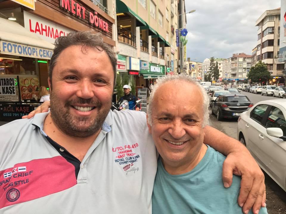 Hamit Tandoğdu’dan Salih Kaygısız’a jest