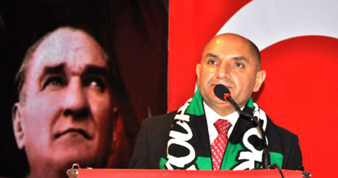 Tarhan büyükşehre adaylığını açıkladı