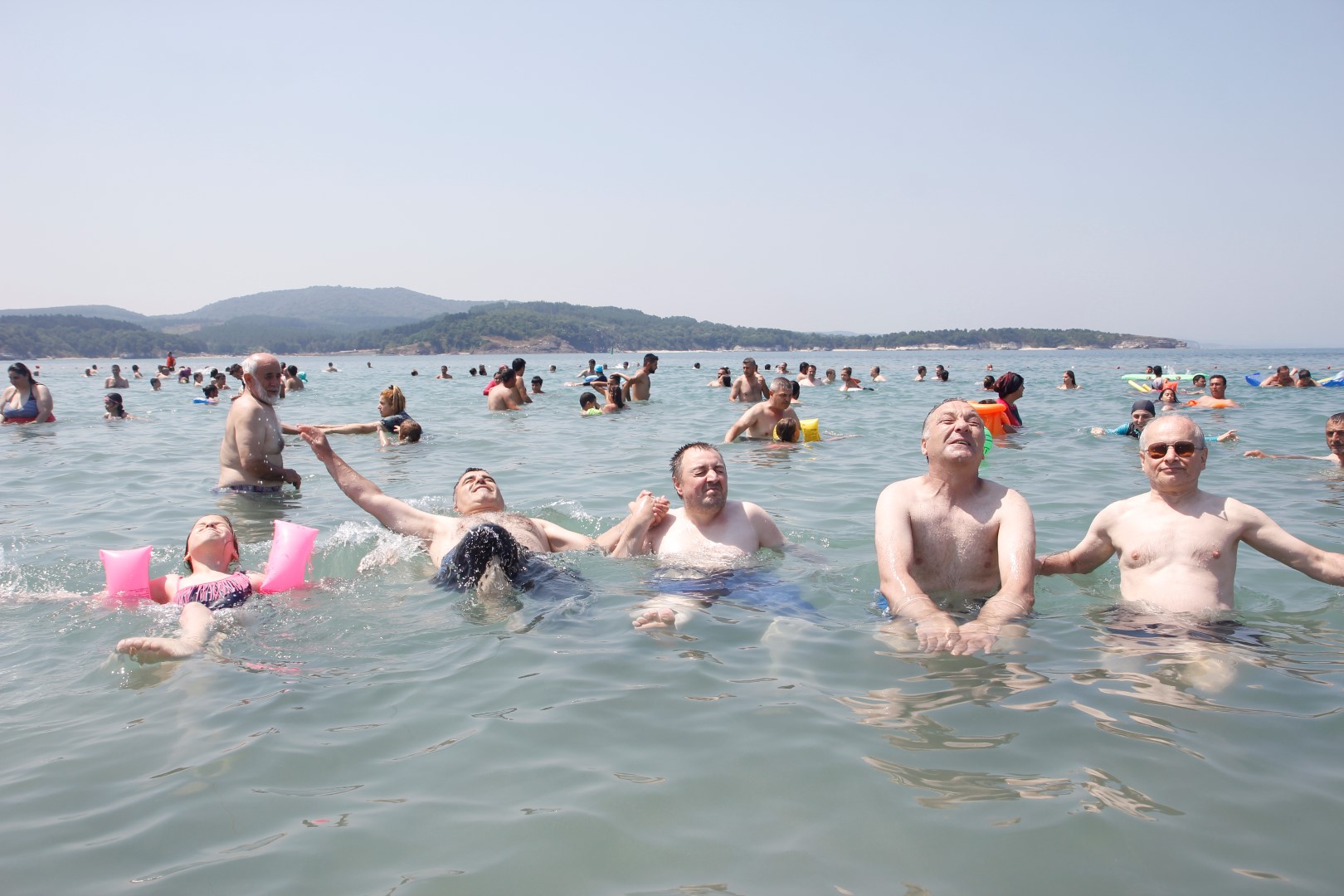 Engelli vatandaşların deniz keyfi