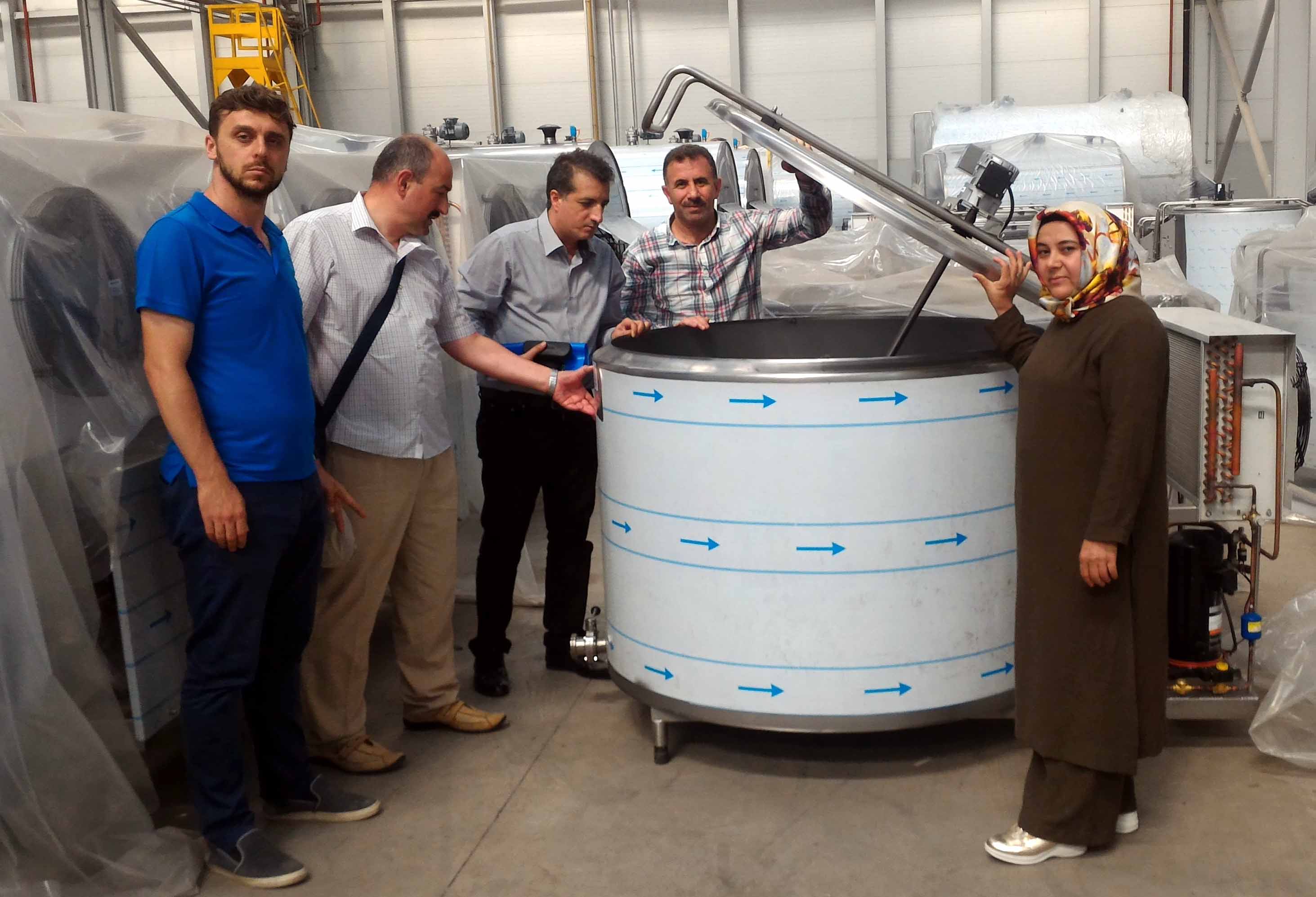 Süt üreticilerine soğutma tankı