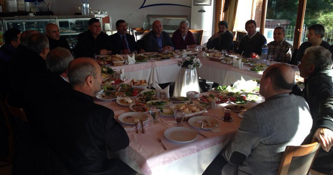 AKP Darıca mahalle başkanları toplandı