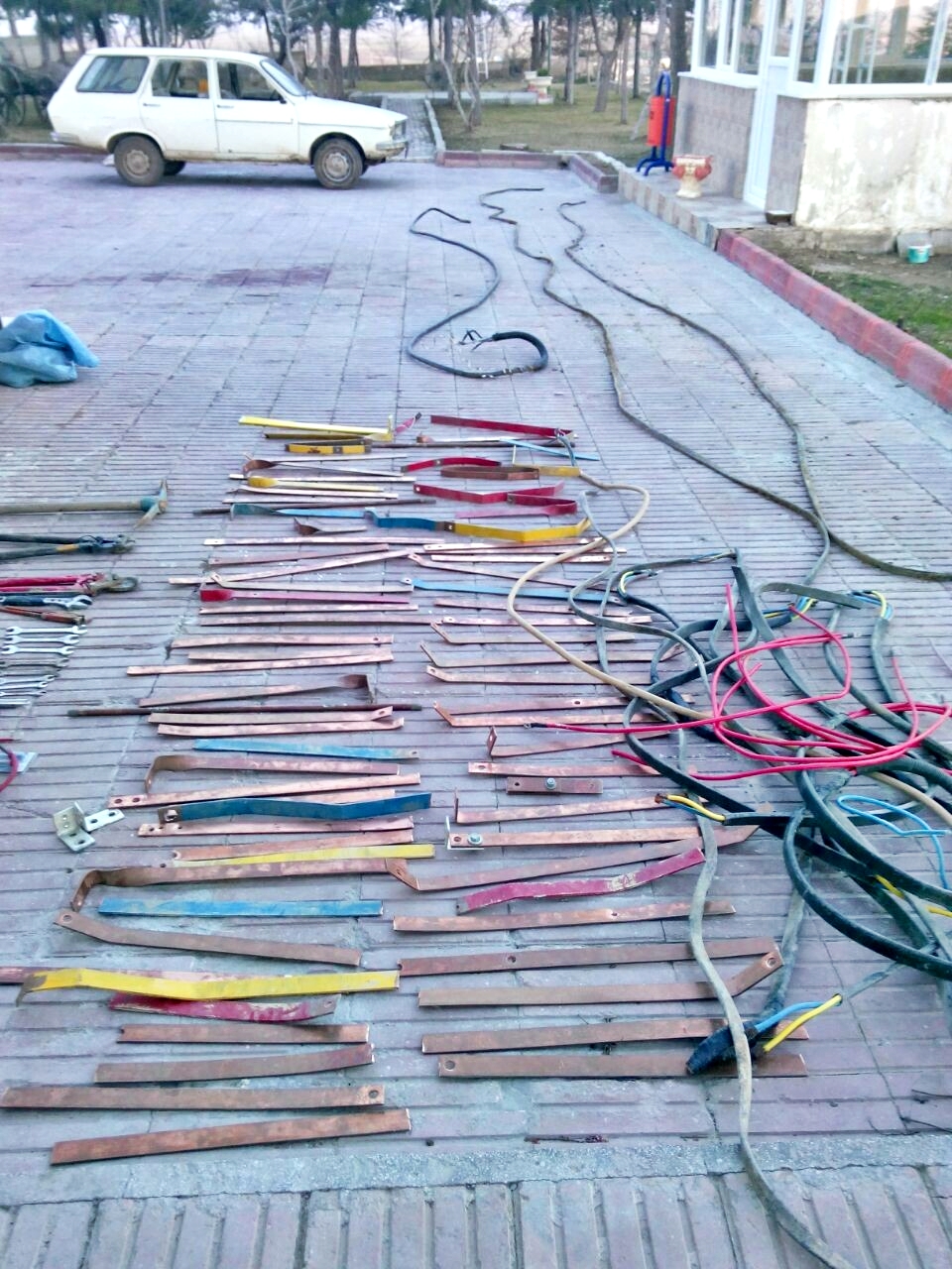  Bakır plaka çalan kişi yakalandı