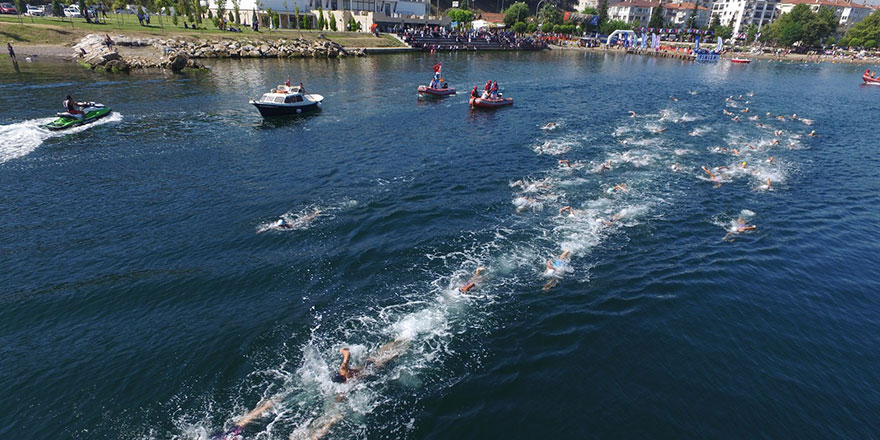 Türkiye Açık Su Yüzme Şampiyonası yapıldı