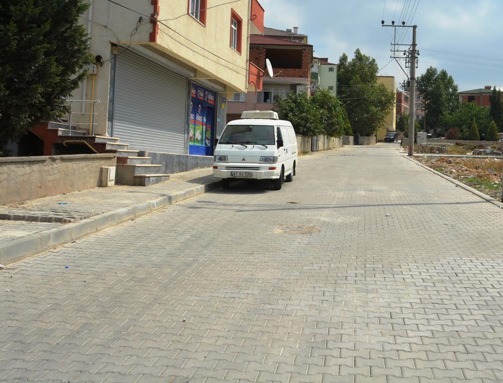 Parke yol çalışmaları tamamlandı