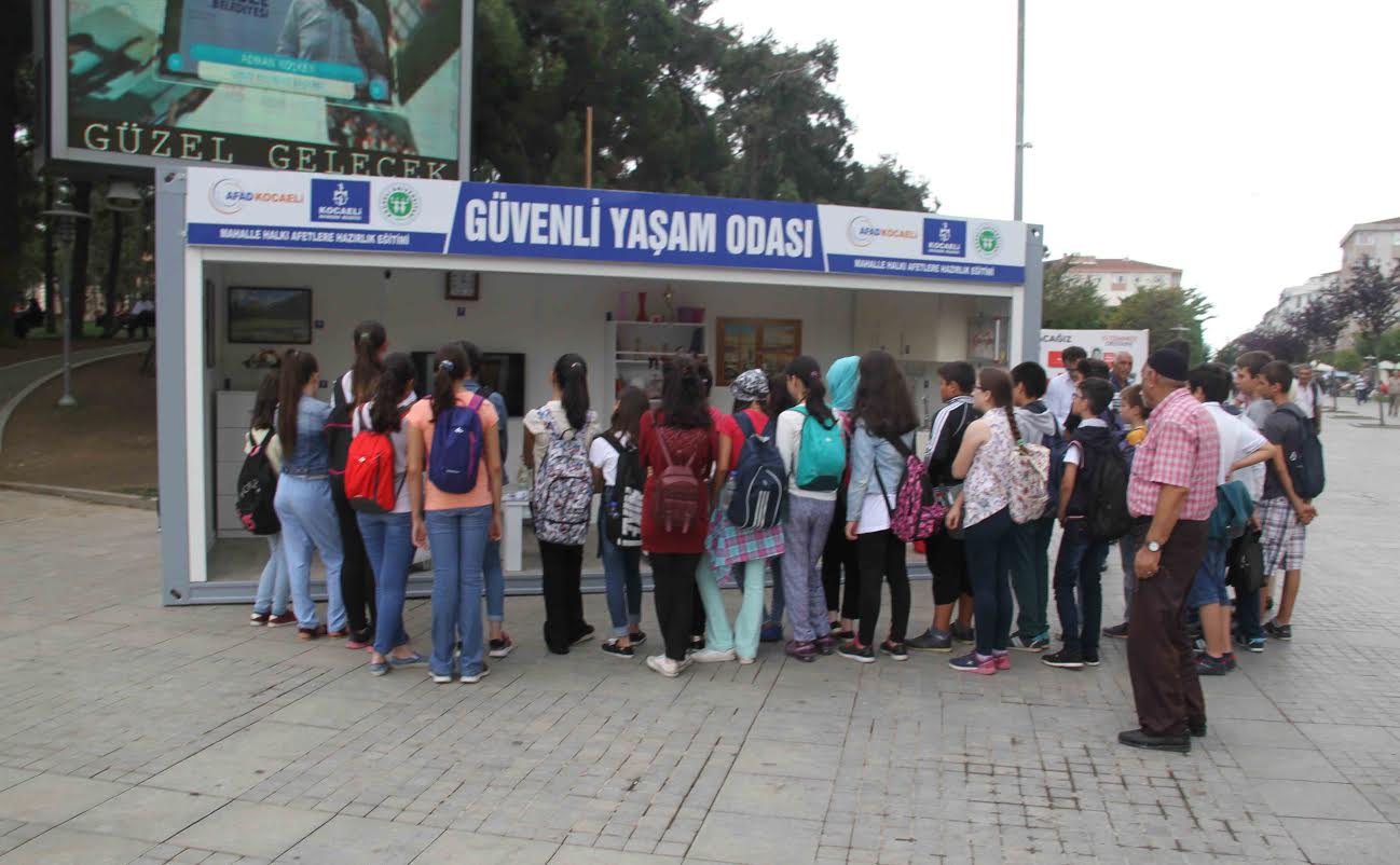 Vatandaşlara deprem bilinci aşılanıyor