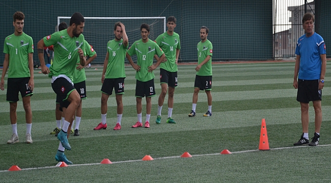 ÇAYIROVA PAŞALAR GİBİ