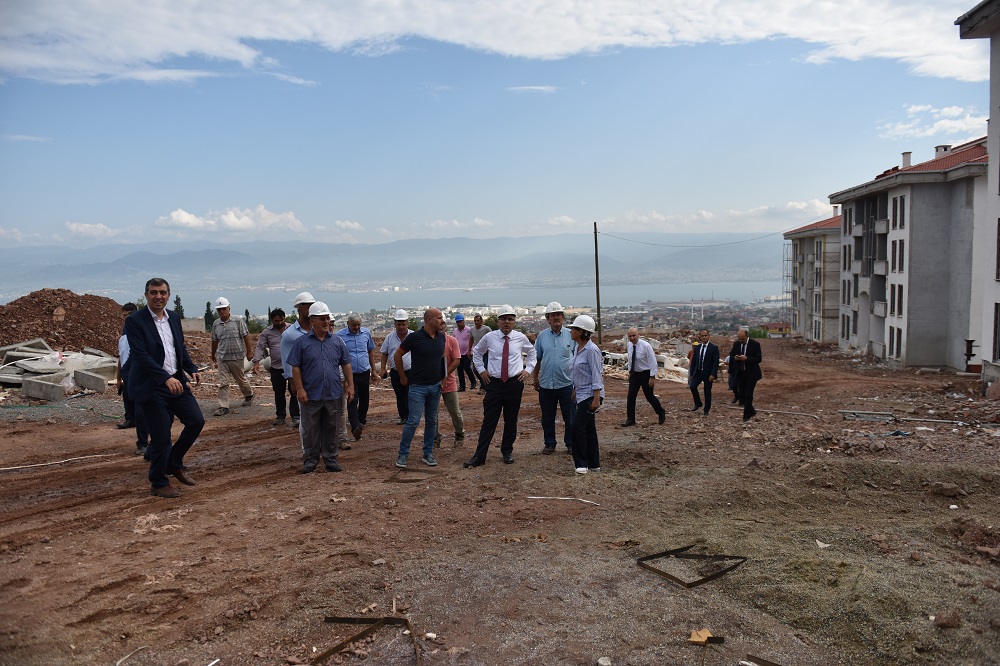 Basın Sitesinden incelemede bulundu