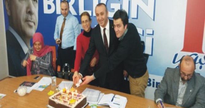 AKP Çayırova’da 2’nci yıl kutlaması