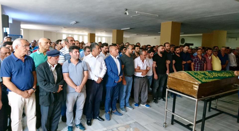 Denizde boğularak yaşamını yitirdi   