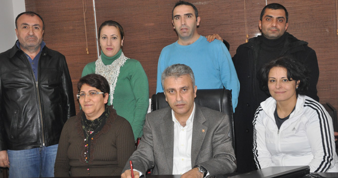 “Kamu çalışanına her ay 100 TL eksik maaş”