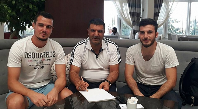 Menekşe'de çifte imza