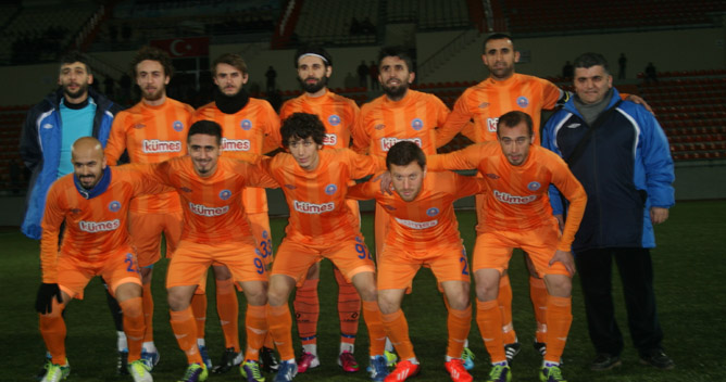 SÜPER AMATÖR LİGDE ZİRVE ŞEKİLLENİYOR