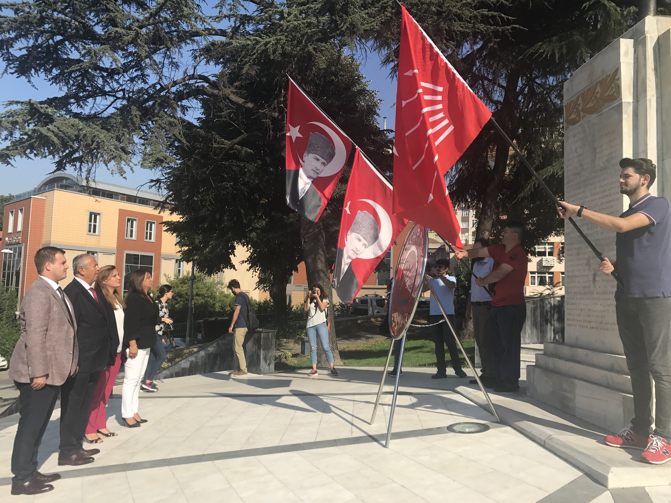 “CHP bu ülkenin birleştirici gücüdür”