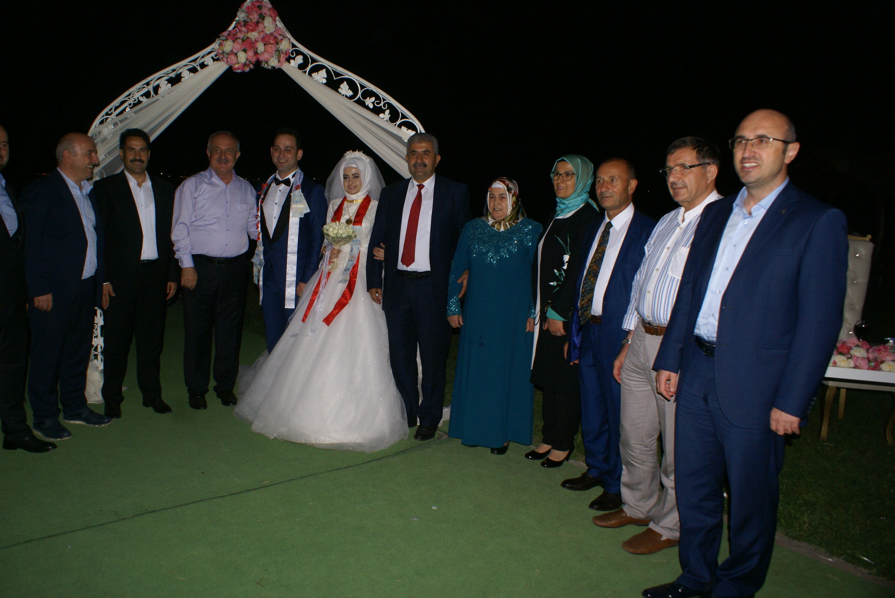 Süleyman Altay oğlunu evlendirdi