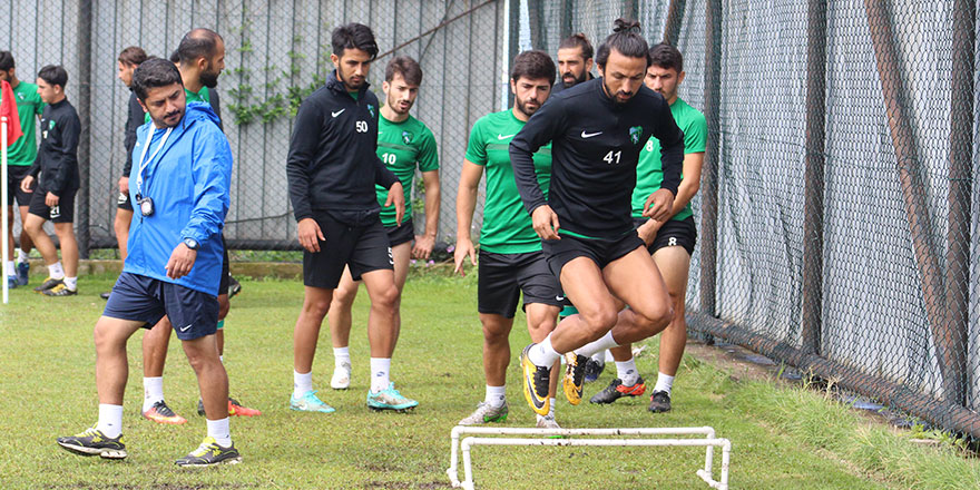 Kocaelispor'da futbolculara izin yok