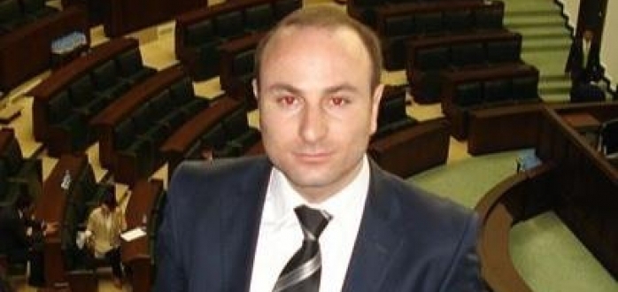 Başkan adayı Ali Osman Gür