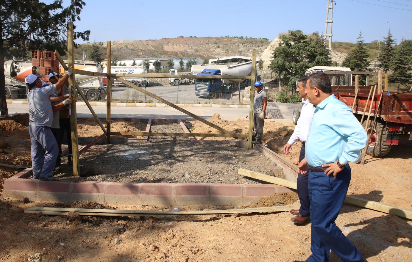 Sahilde çalışmalar devam ediyor
