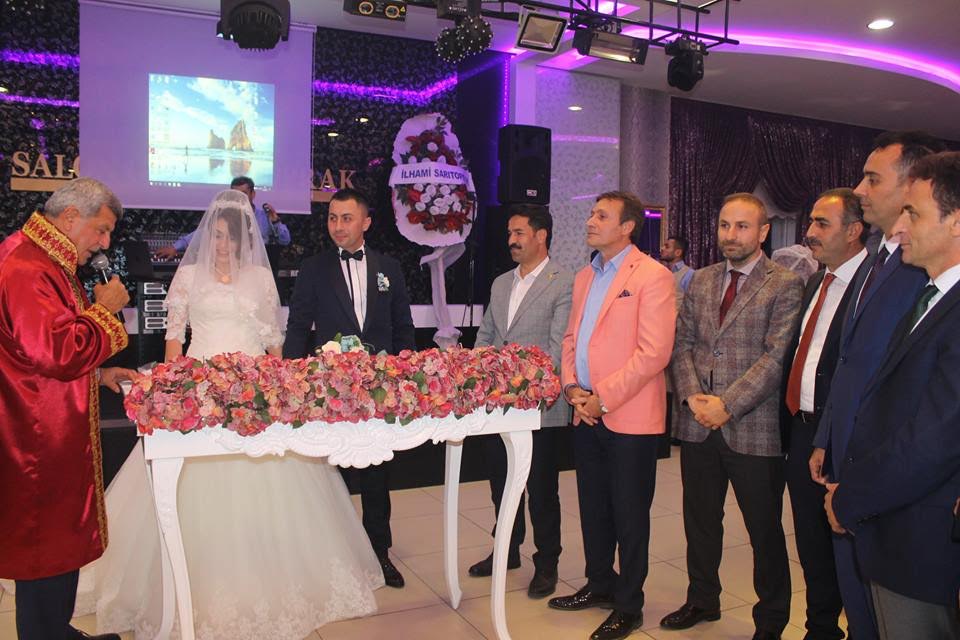 Emrah Bıkım, dünya evine girdi