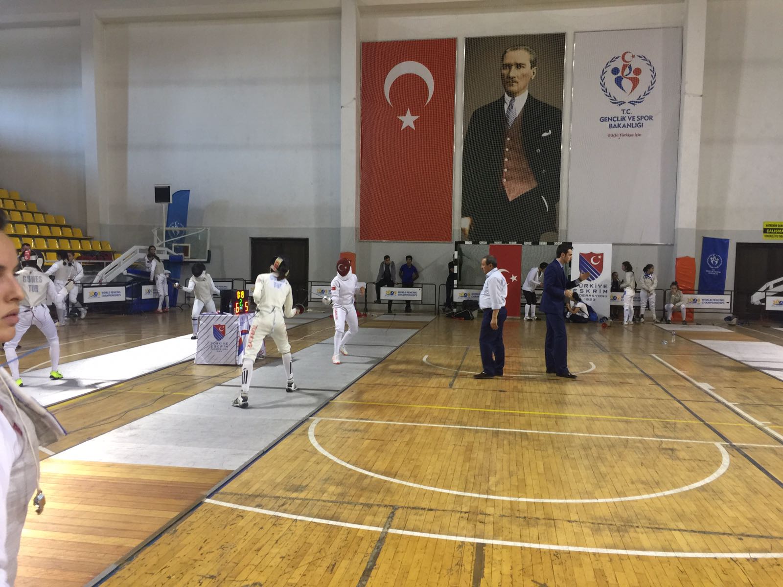 Eskrimciler Büyükler Açık Turnuvasında tarih yazdı