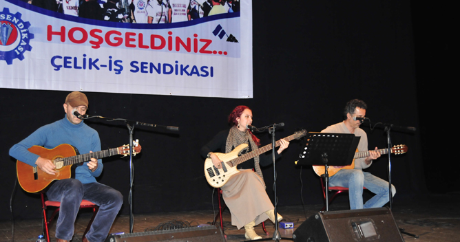 Feniş işçileri dayanışma gecesinde buluştu