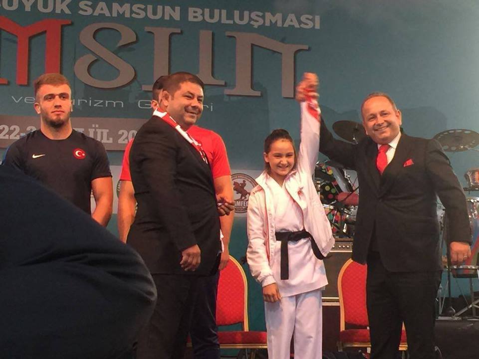 ZEYNEP GURURLA SUNAR