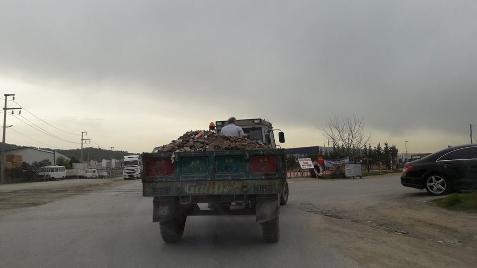 Kaçak hafriyat devam ediyor