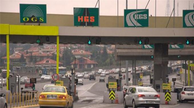 Milyonlarca araç kaçak geçiş yaptı