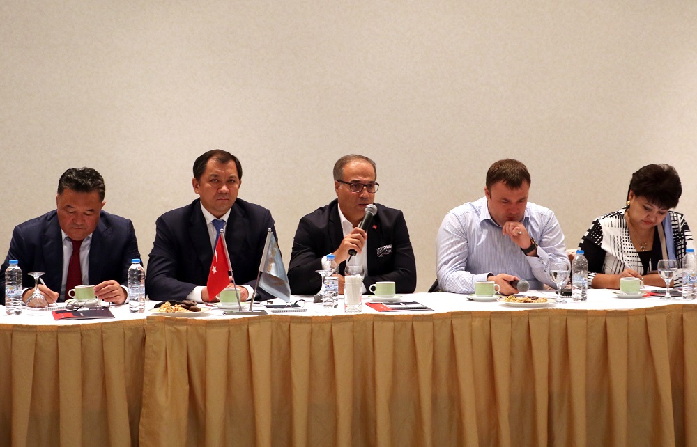 Kazak heyet GOSB’u gezdi