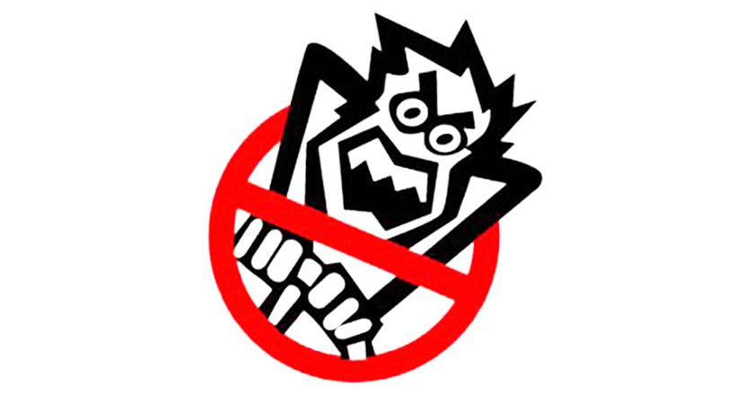 3 sıfır araç maddi hasar gördü