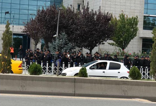 Ankara Büyükşehir Belediyesi'ne polis yığınağı