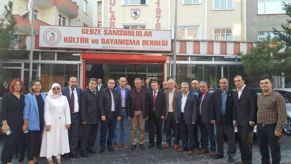 Samsunlular aşure dağıttı