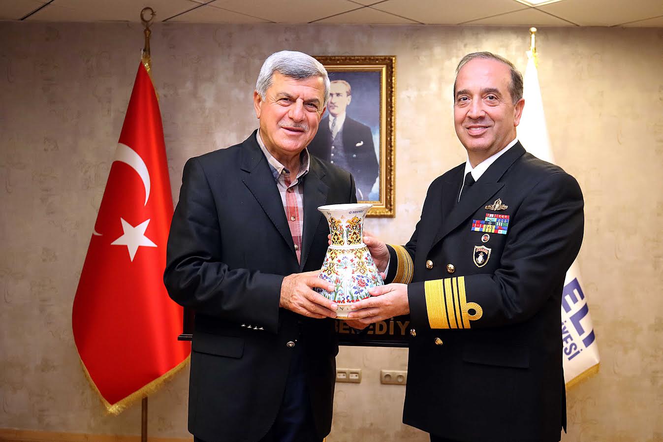 Karaosmanoğlu Donanma Komutanını ağırladı