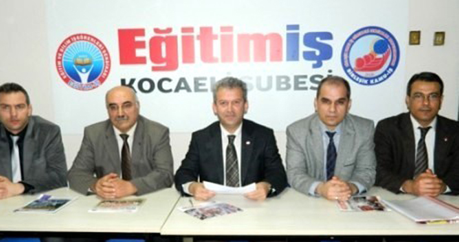 “Başbakan istifa etsin”