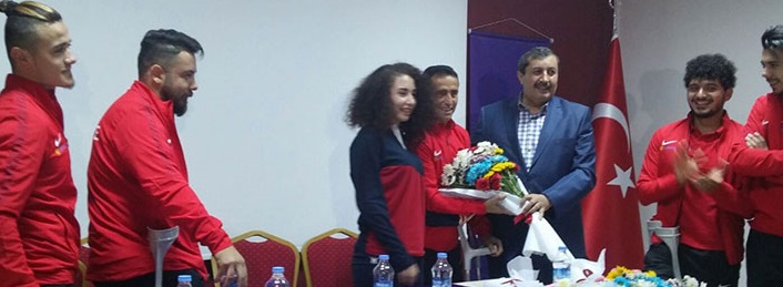 MY Koleji Ampute milli takımını ağırladı