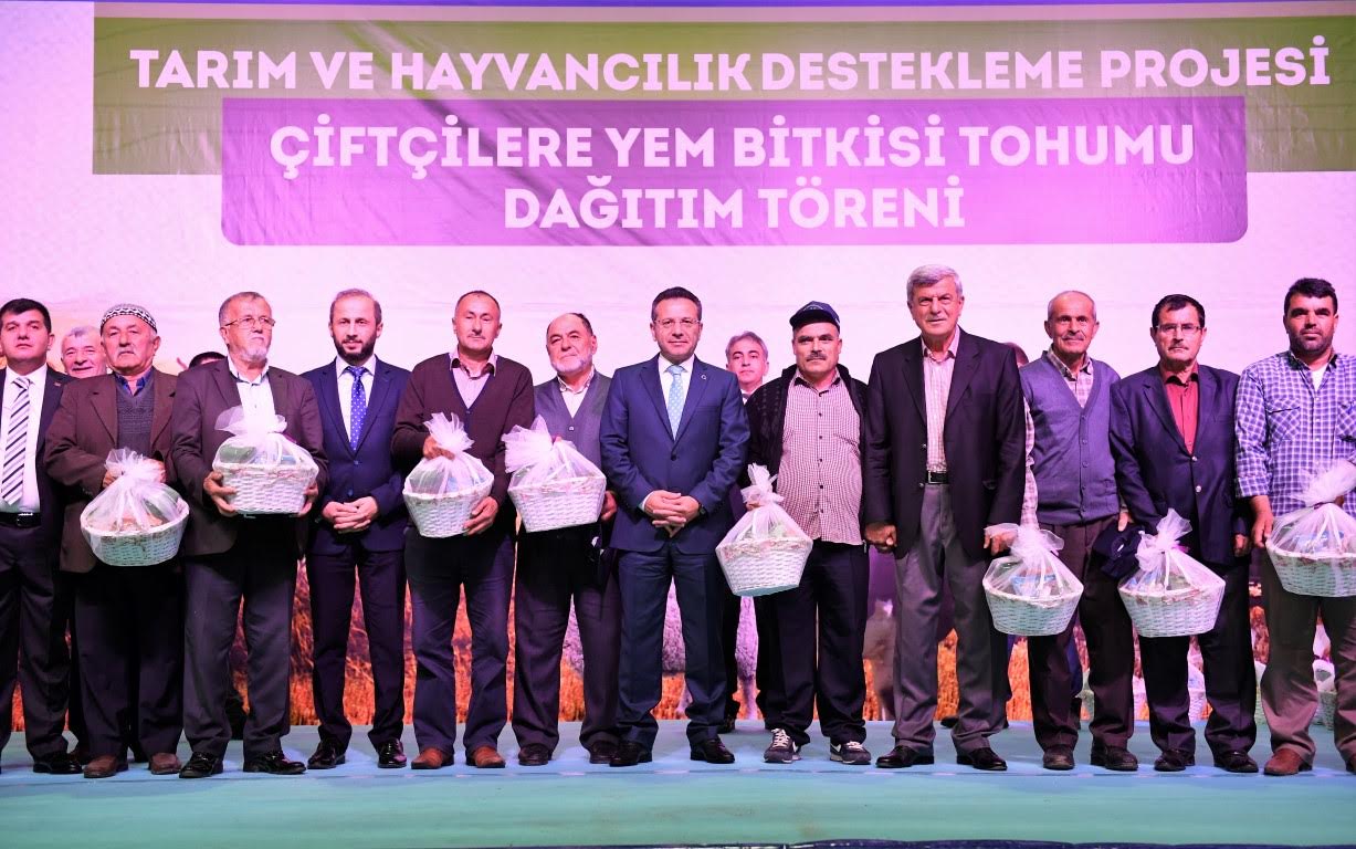 Çiftçilere tohum dağıtıldı