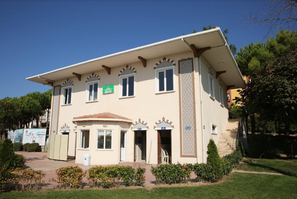 Sahil Mescidi hizmet açıldı