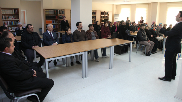 Akbaş öğrencilerle buluştu