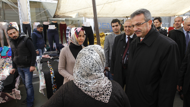 Köşker’den pazar ziyaretleri