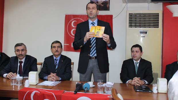 “Hırsızlıkla çamura battılar”