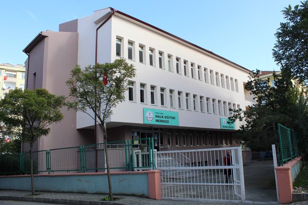 Halk Eğitim 23 bin kişiye sertifika verdi