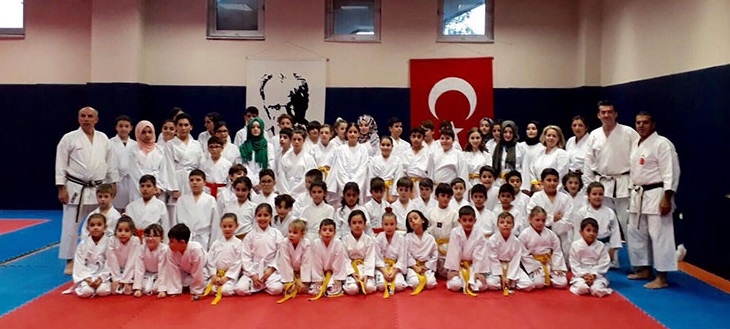 Karate kuşak sınavı yapıldı