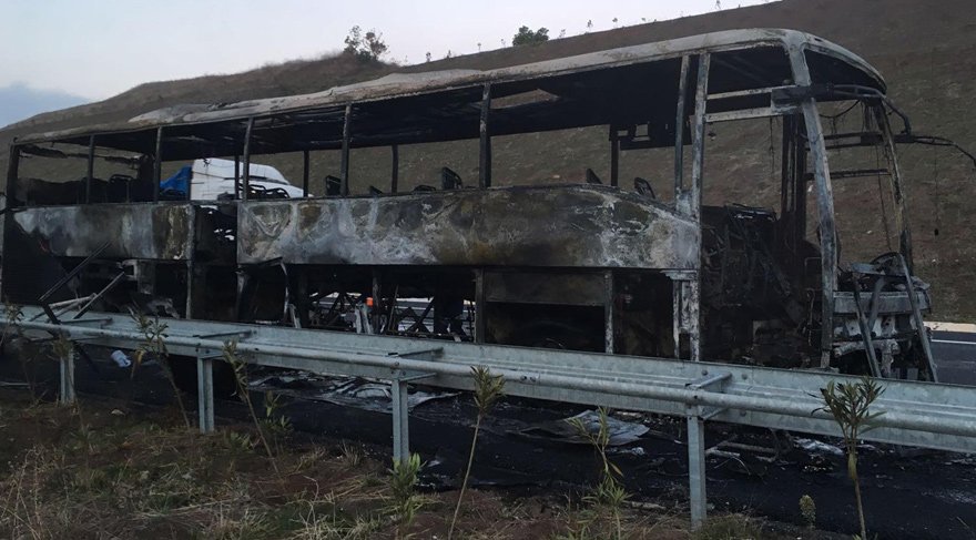 Bursa’da yolcu otobüsü alev alev yandı; yolcular ölümden döndü