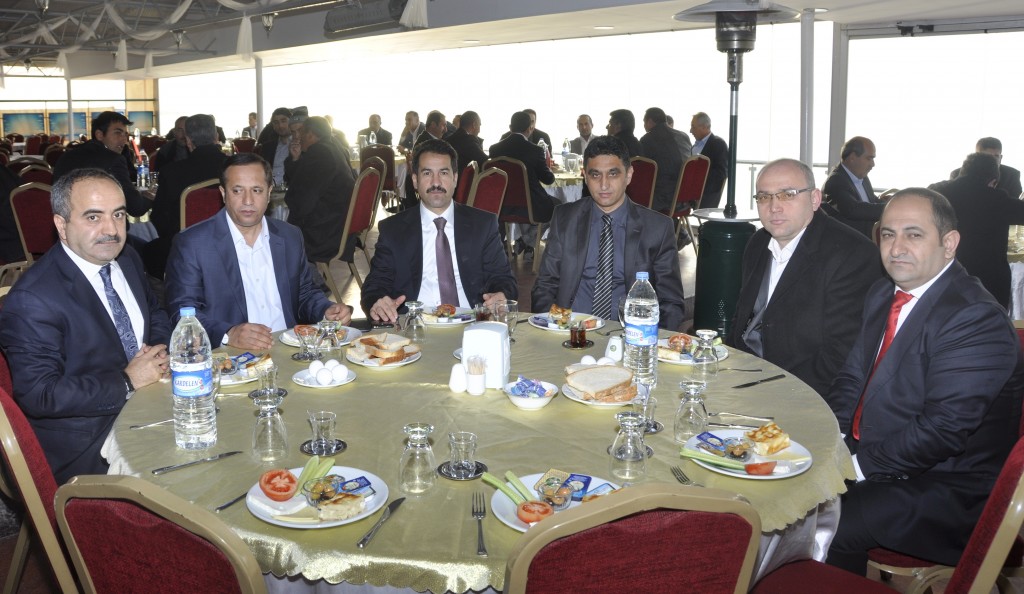 Akbulut aday adaylarını biraraya getirdi